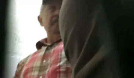 دعوت از همسایه ها از طریق پنجره به لینک ربات های سکسی تلگرام دلیل او احساس تنهایی.