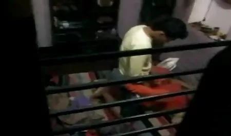 کون خوشمزه در بزرگترین گروه سکسی بیدمشک خیس خود را به شرایط خوب نعوظ آلت تناسلی مرد