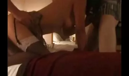 مادر به سرقت برده وب کم به کانال سکسی استیکر دخترش